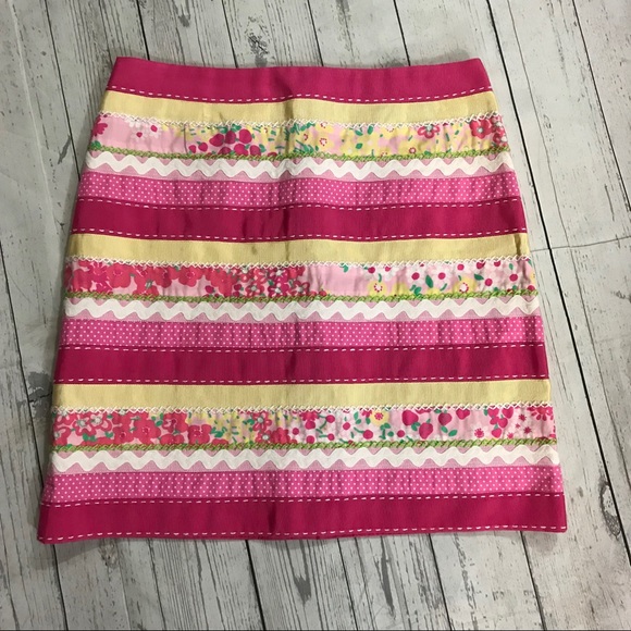 Lilly Pulitzer Dresses & Skirts - Lilly Pulitzer Ribbon Strawberry Floral skirt
